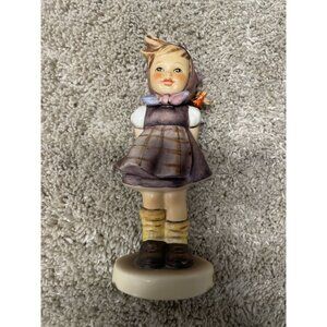 Hummel Goebel Figurine "Which Hand?" No. 258 Girl With Butterfly Germany